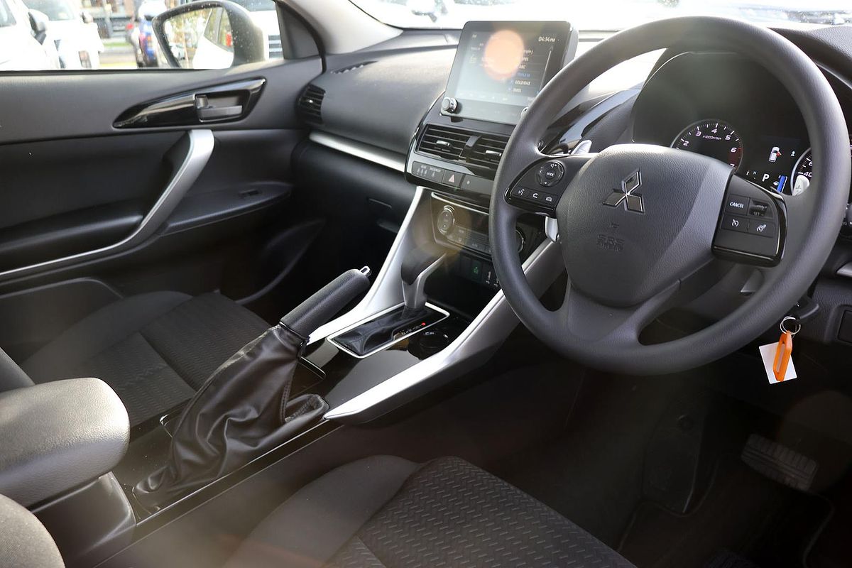 2024 Mitsubishi Eclipse Cross ES YB