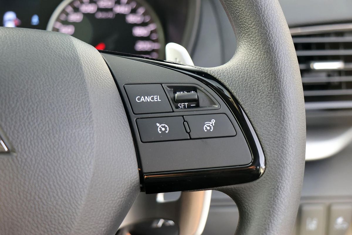2024 Mitsubishi Eclipse Cross ES YB