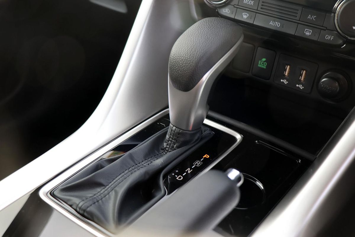 2024 Mitsubishi Eclipse Cross ES YB
