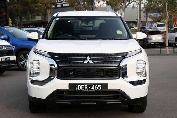 2024 Mitsubishi Outlander PHEV ES ZM