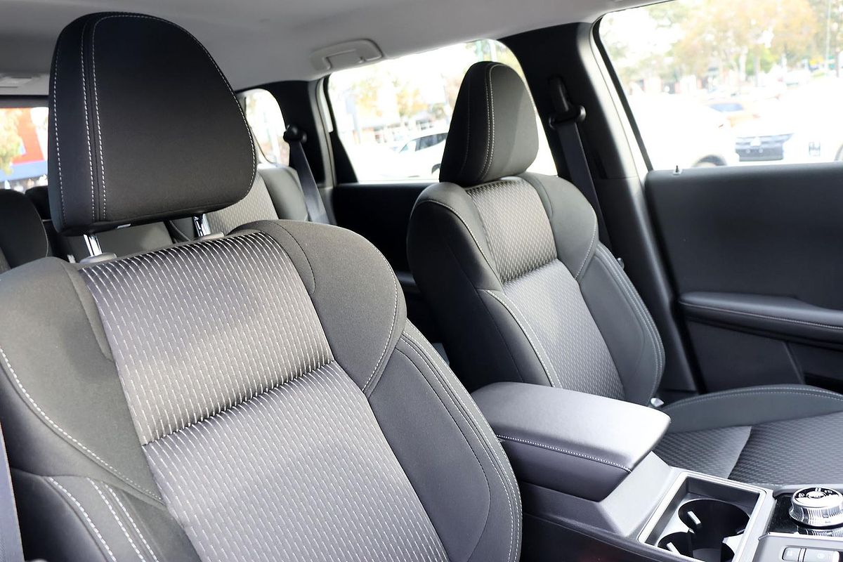 2024 Mitsubishi Outlander PHEV ES ZM