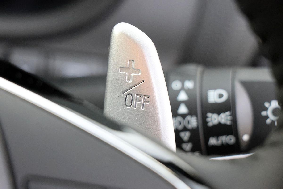 2025 Mitsubishi Eclipse Cross PHEV ES YB