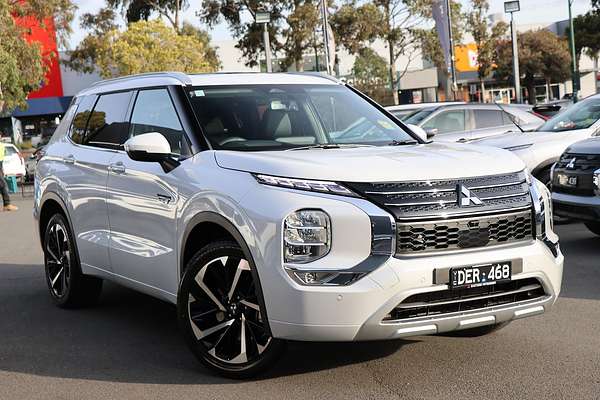 2024 Mitsubishi Outlander PHEV Exceed ZM