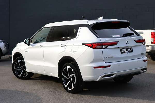 2024 Mitsubishi Outlander PHEV Exceed ZM