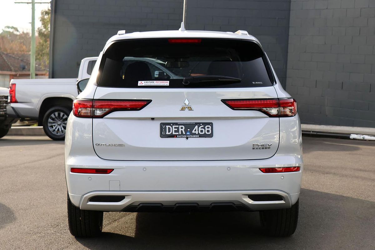 2024 Mitsubishi Outlander PHEV Exceed ZM