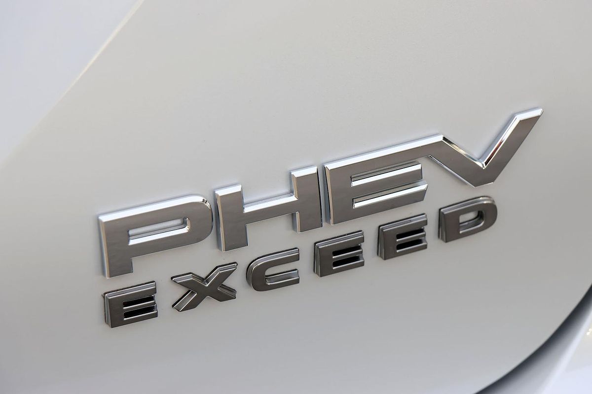 2024 Mitsubishi Outlander PHEV Exceed ZM