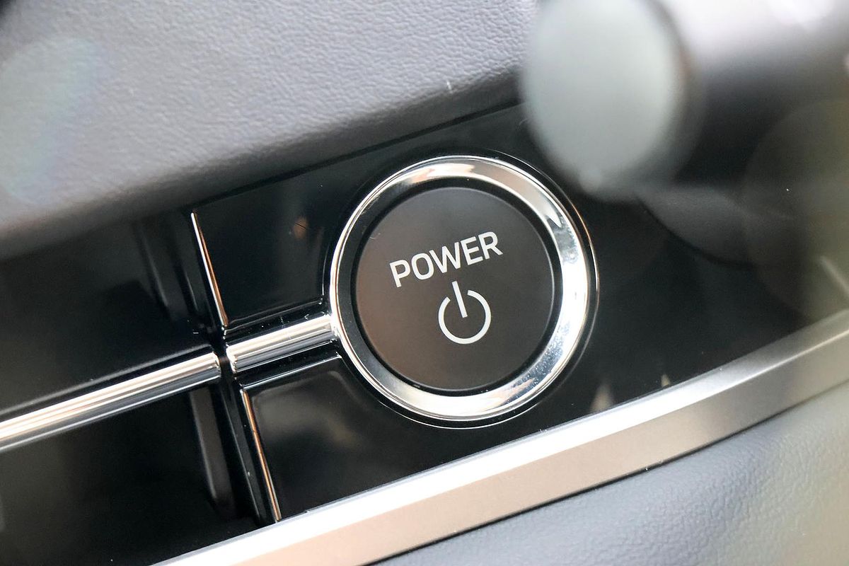 2024 Mitsubishi Outlander PHEV Exceed ZM