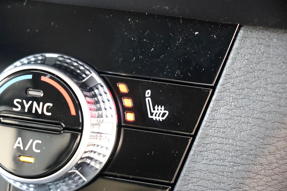 2024 Mitsubishi Outlander PHEV Exceed ZM
