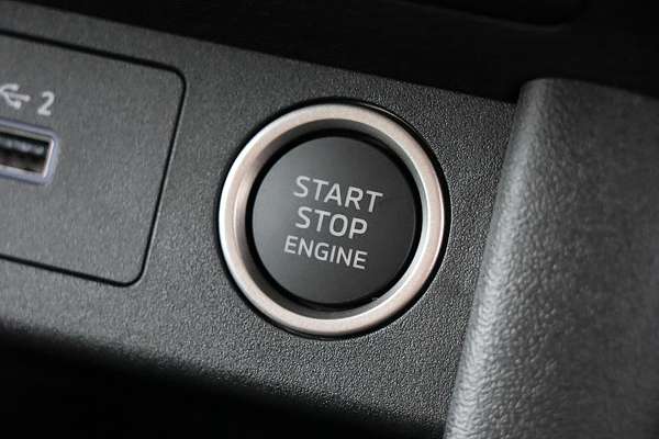2024 Mitsubishi Triton GLS MV 4X4