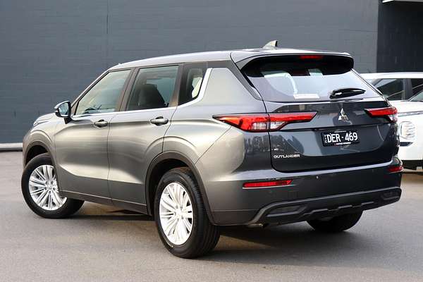 2024 Mitsubishi Outlander ES ZM