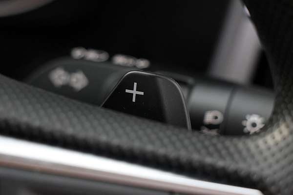 2024 Mitsubishi Outlander ES ZM