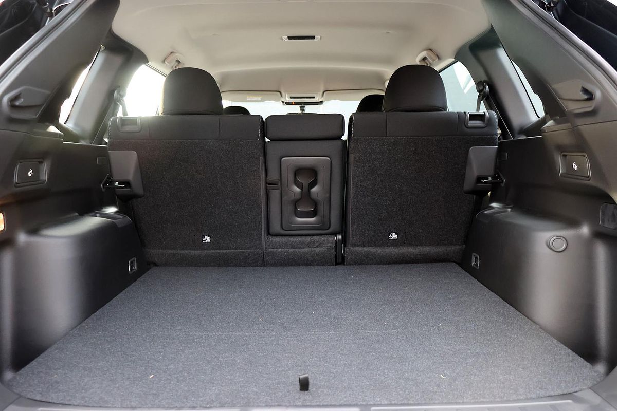 2024 Mitsubishi Outlander ES ZM