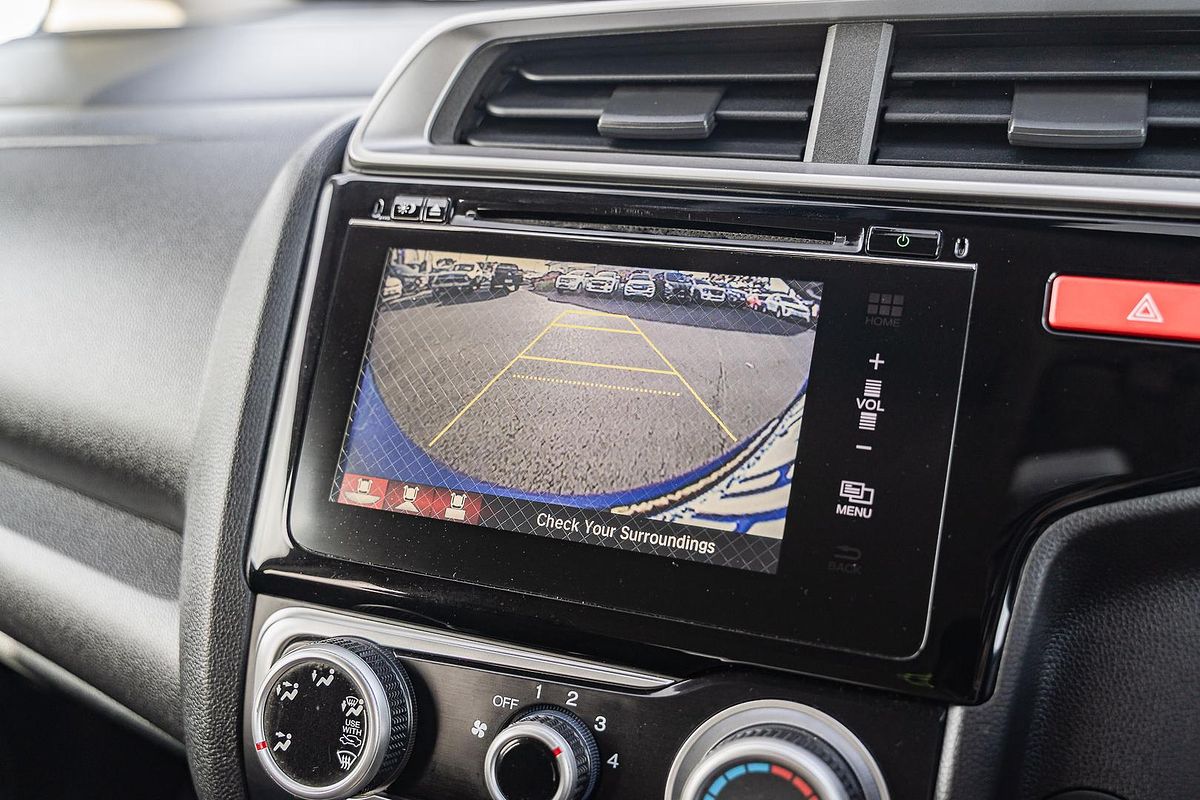 2016 Honda Jazz VTi GF
