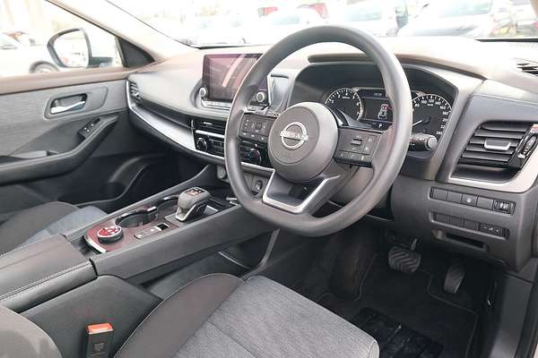 2024 Nissan X-TRAIL ST T33