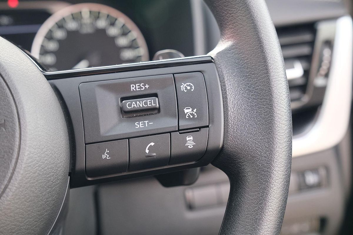 2024 Nissan X-TRAIL ST T33