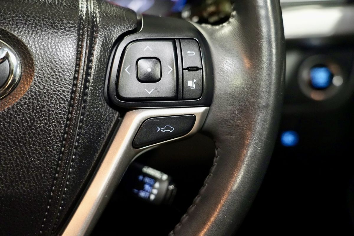 2014 Toyota Kluger Grande GSU55R