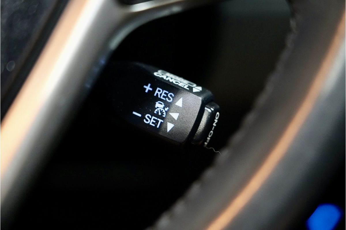 2014 Toyota Kluger Grande GSU55R