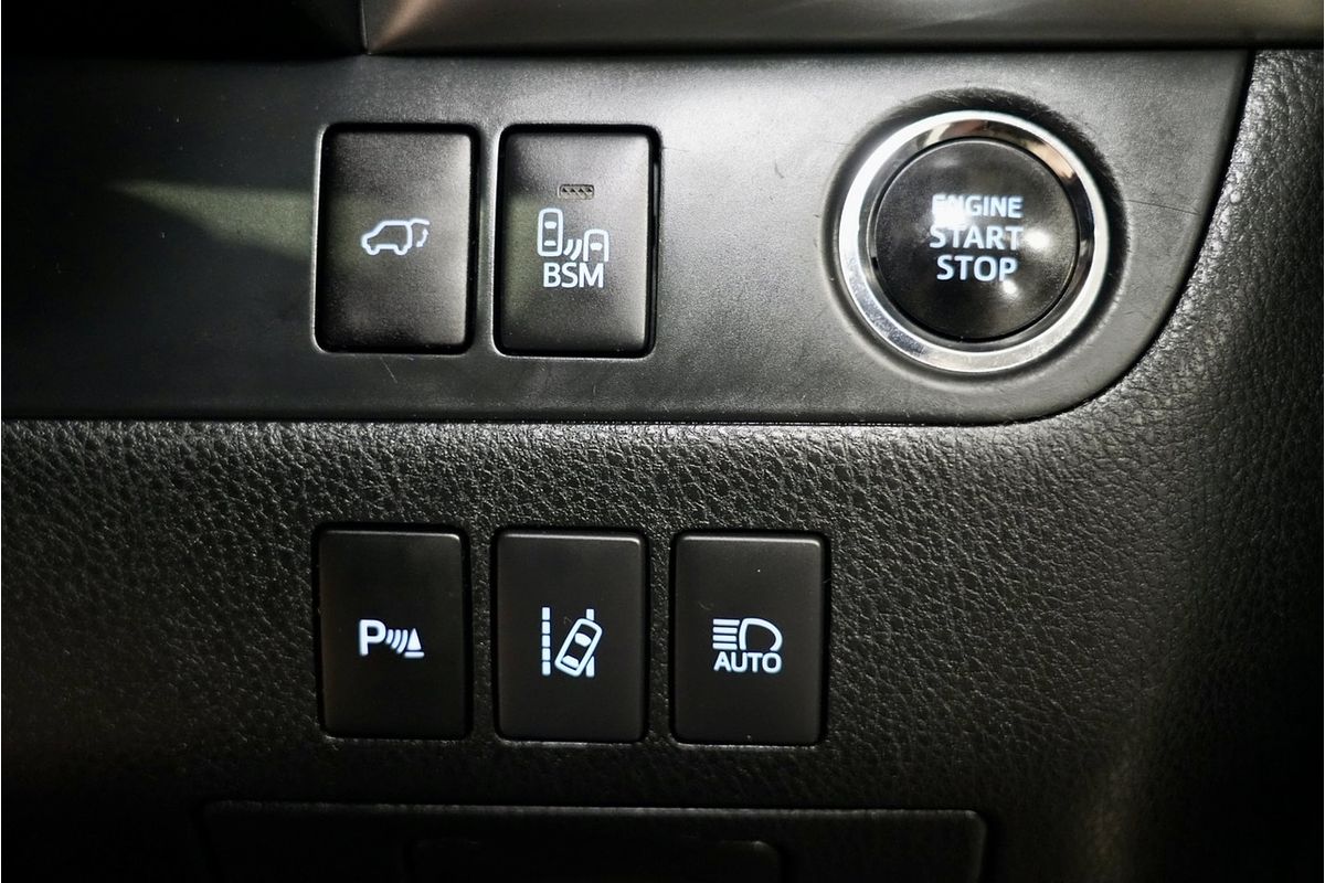 2014 Toyota Kluger Grande GSU55R