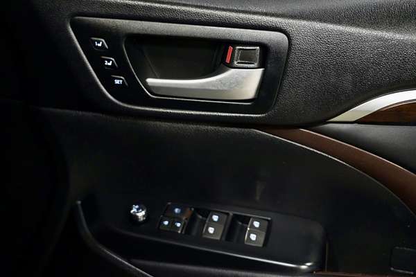 2014 Toyota Kluger Grande GSU55R