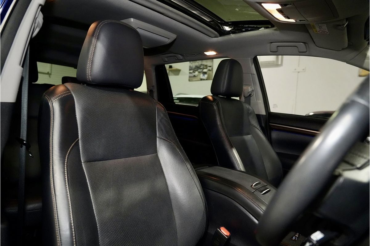 2014 Toyota Kluger Grande GSU55R
