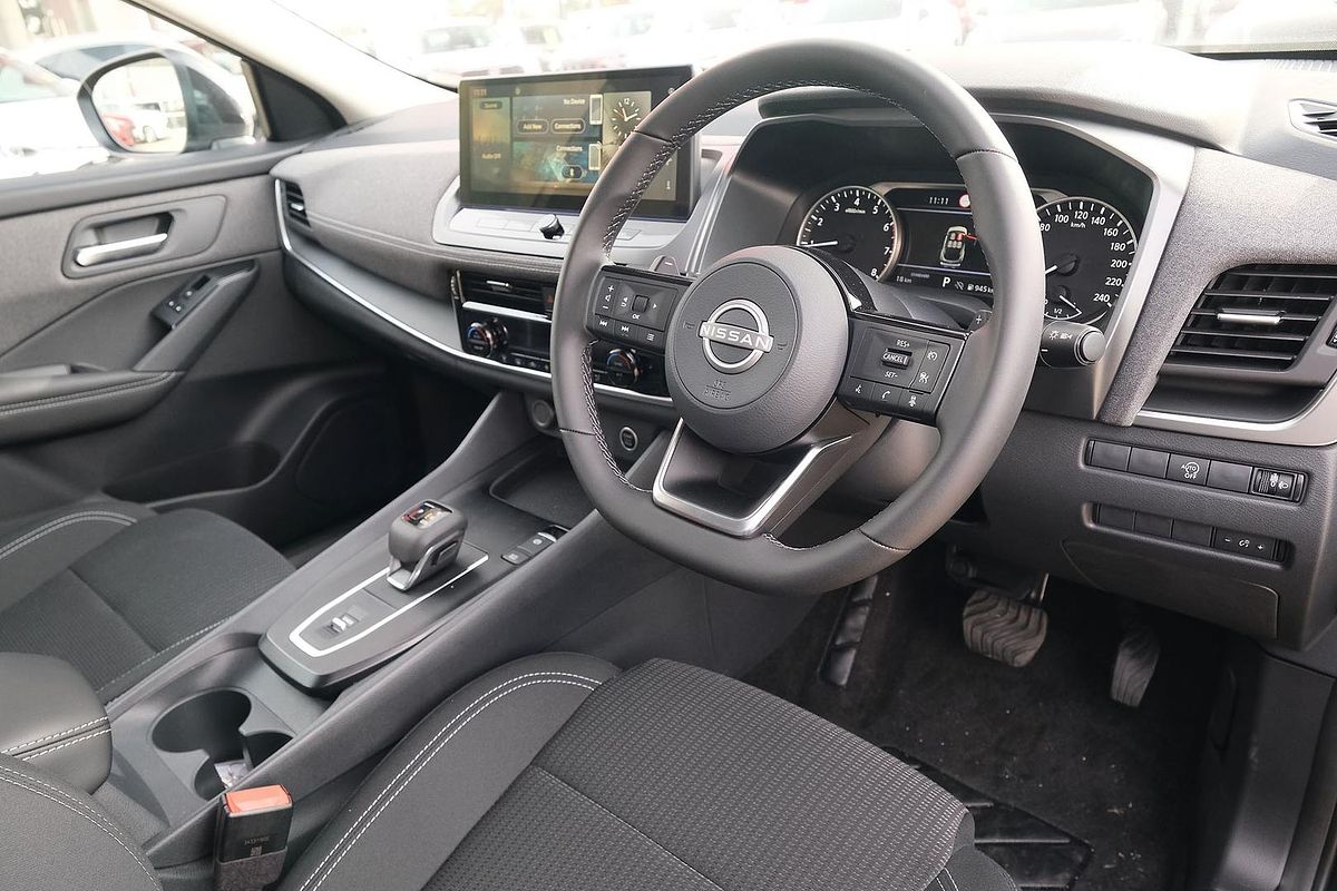 2025 Nissan QASHQAI ST J12