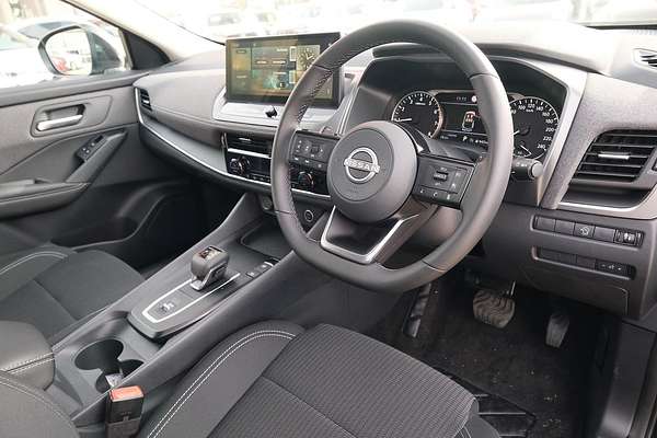 2025 Nissan QASHQAI ST J12