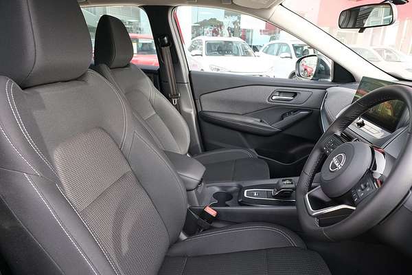 2025 Nissan QASHQAI ST J12
