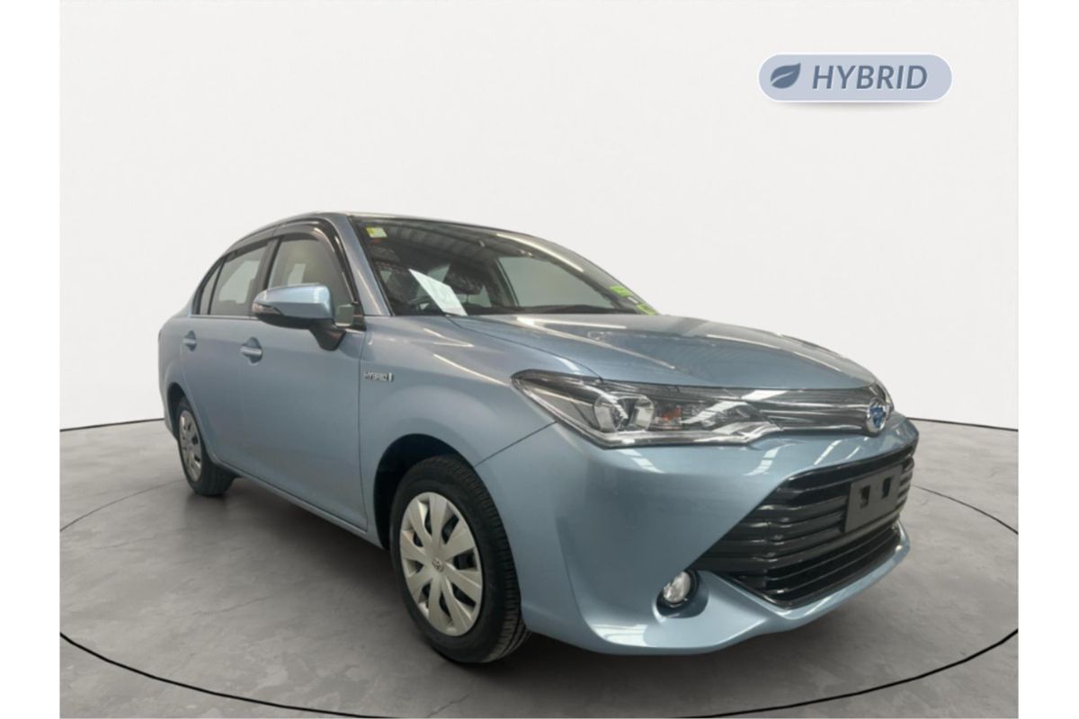 2016 Toyota Corolla Axio Hybrid G NKE165
