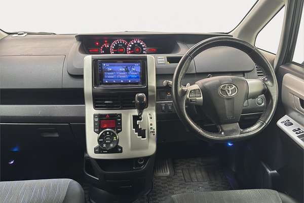 2013 Toyota Noah WELCAB