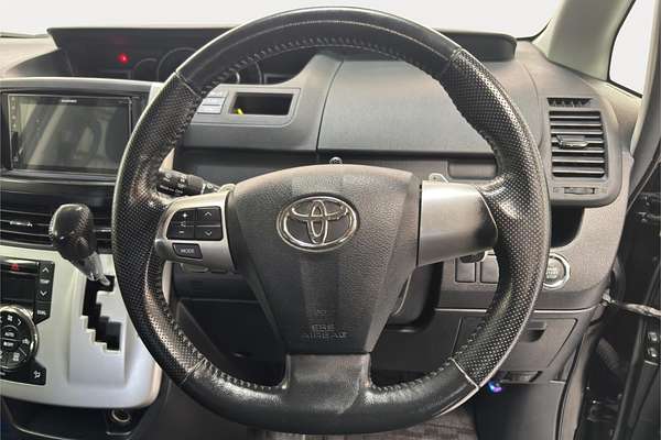 2013 Toyota Noah WELCAB