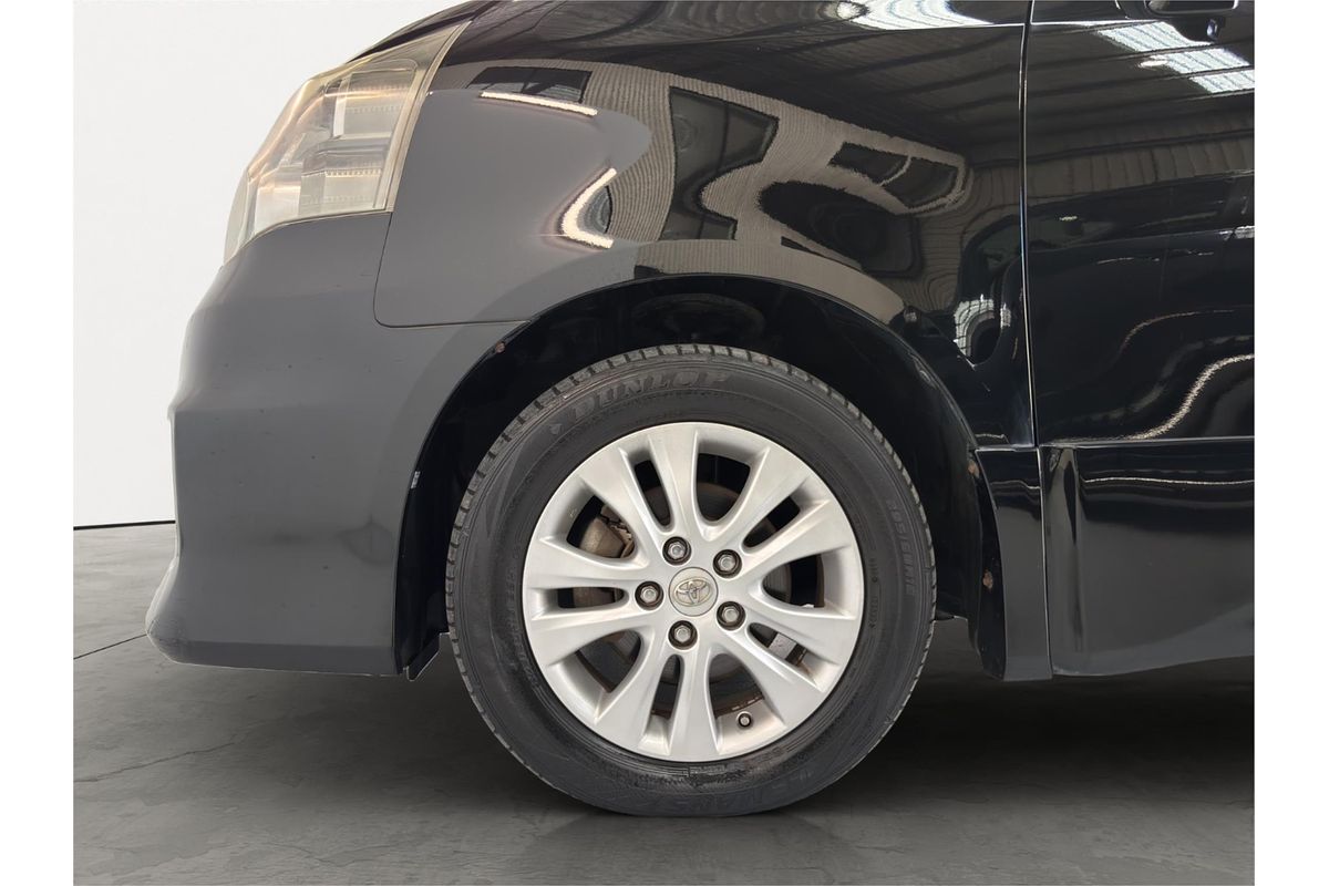 2013 Toyota Noah WELCAB