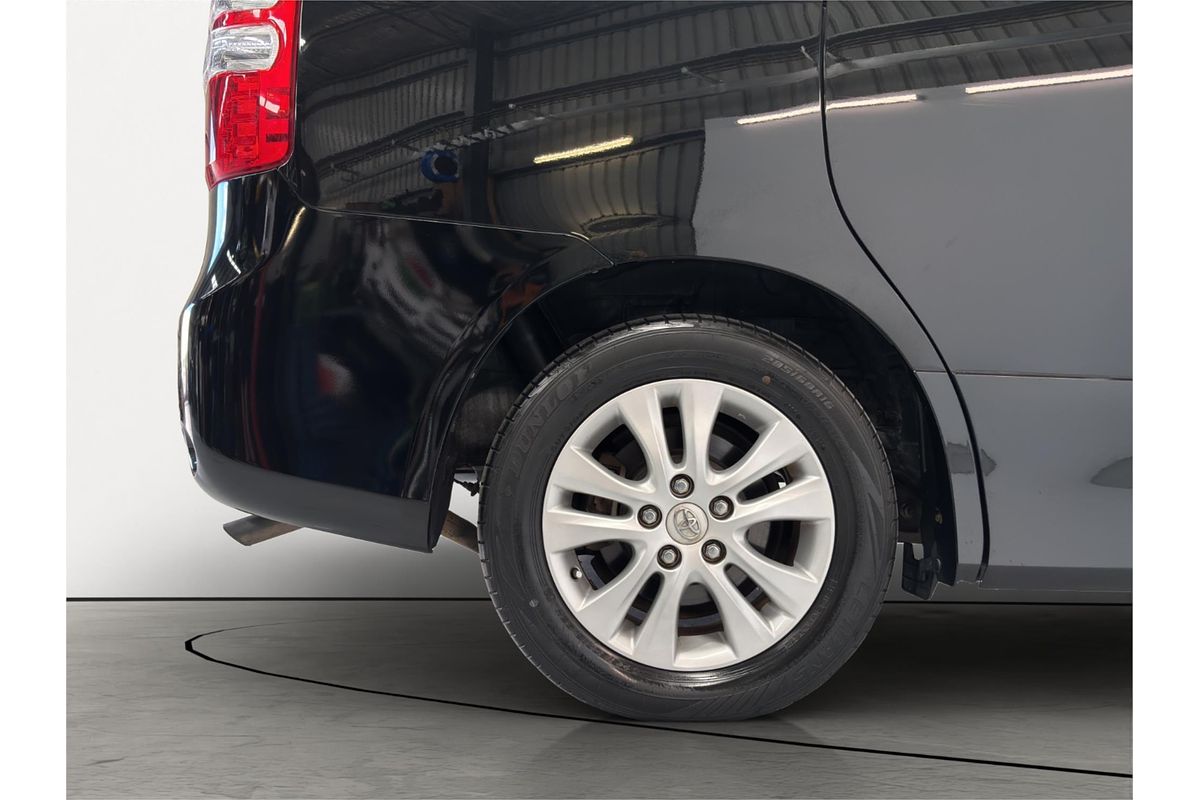 2013 Toyota Noah WELCAB