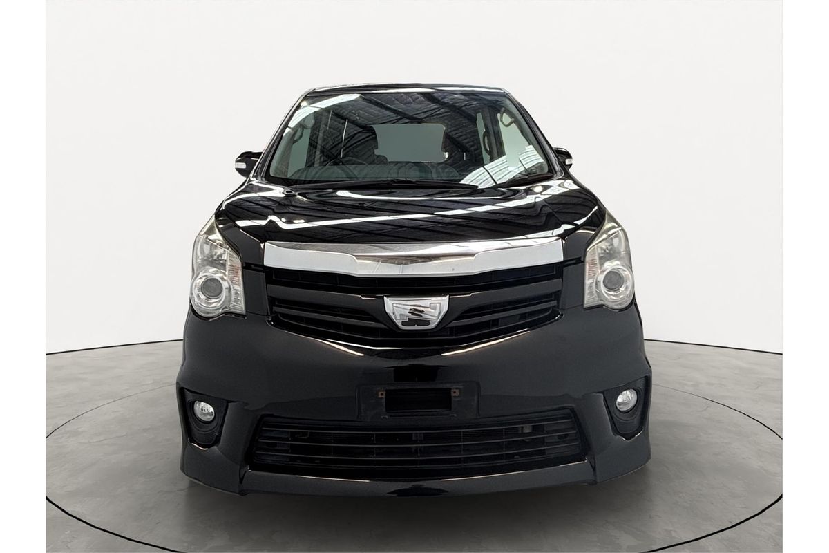 2013 Toyota Noah WELCAB