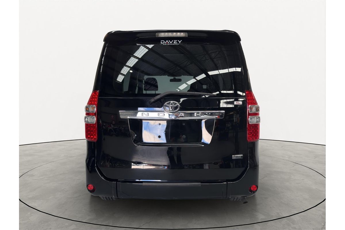 2013 Toyota Noah WELCAB