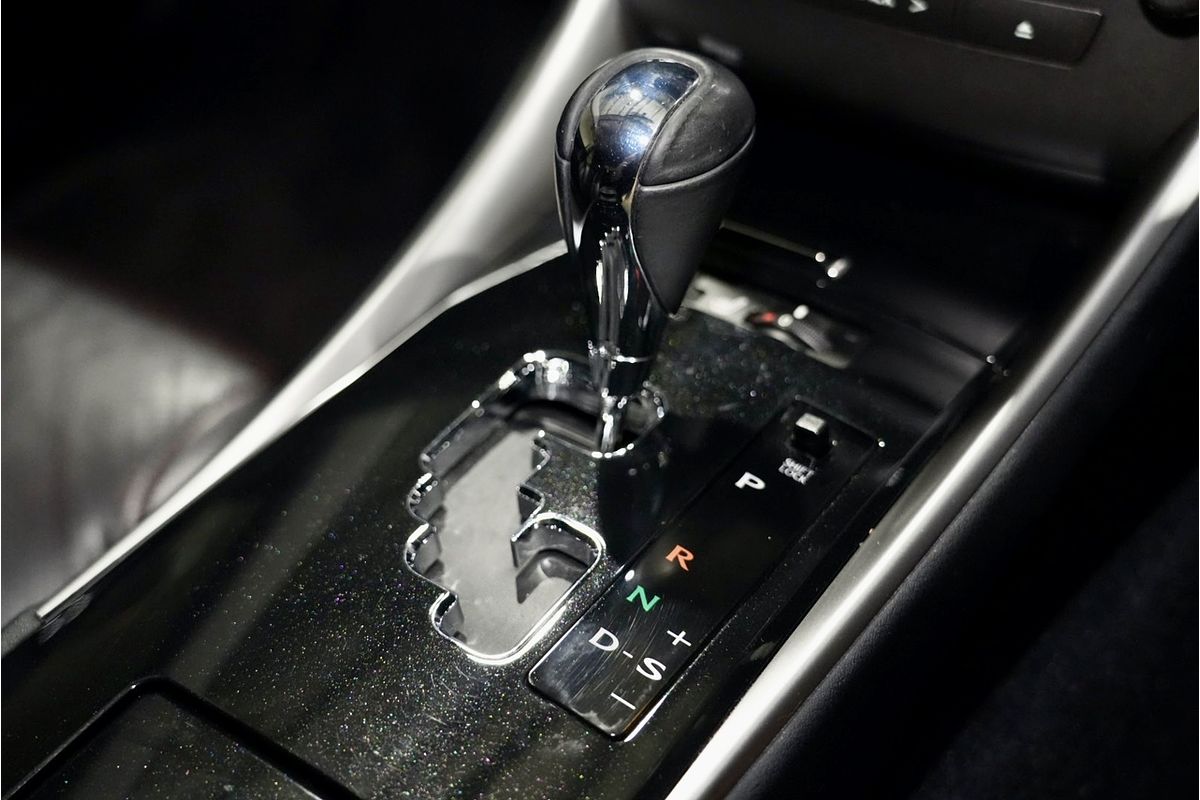 2013 Lexus IS IS250 X GSE20R