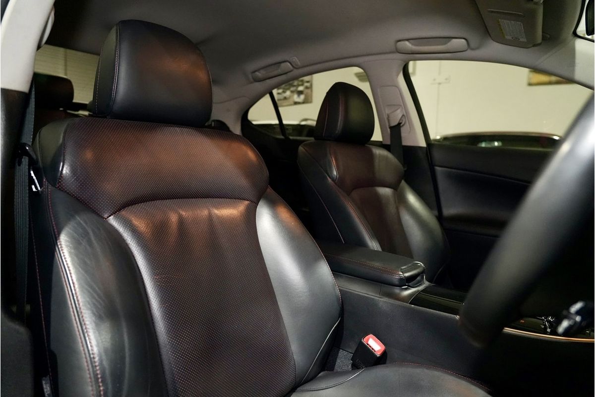 2013 Lexus IS IS250 X GSE20R