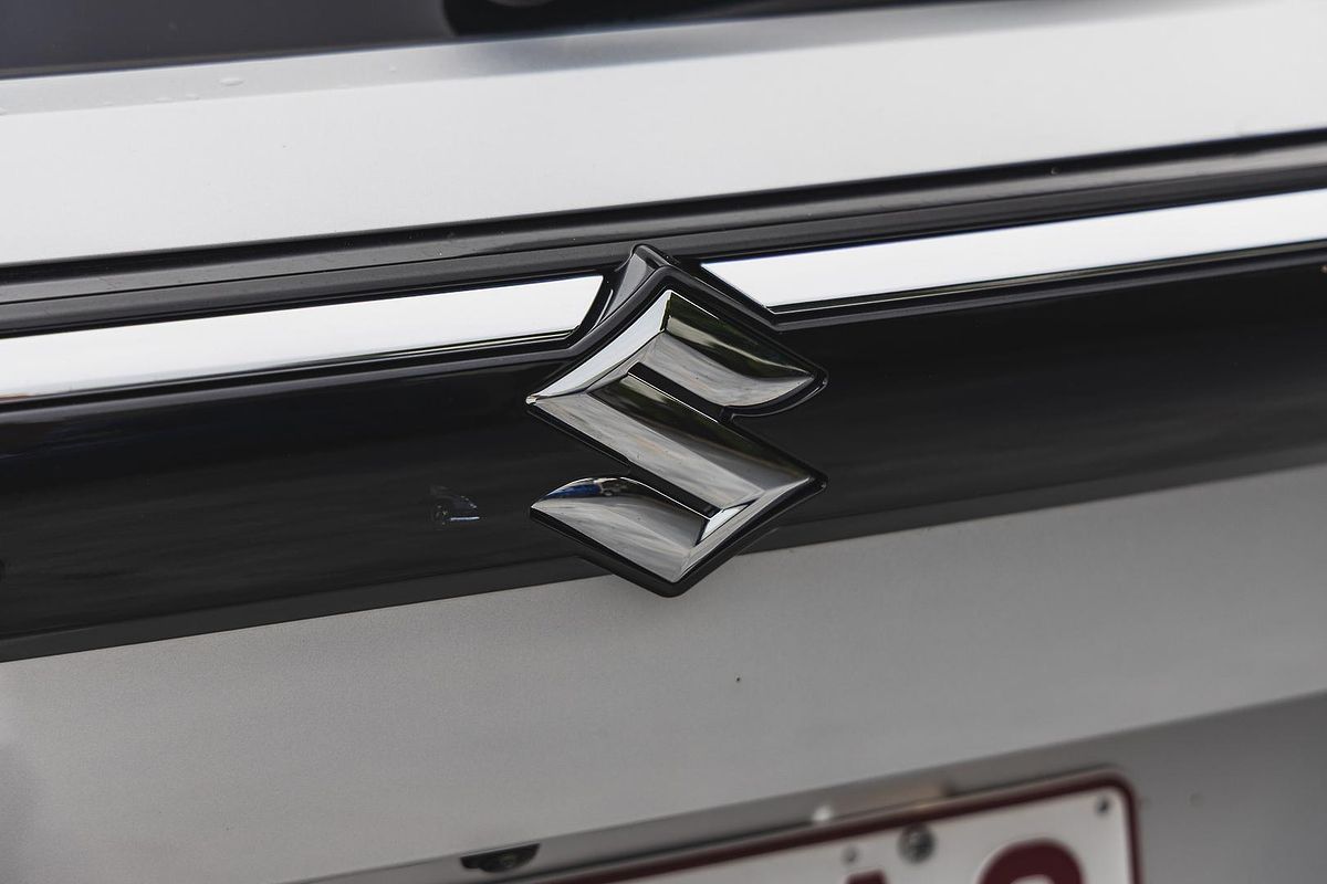 2024 Suzuki S-Cross ALLGRIP Prestige JYB