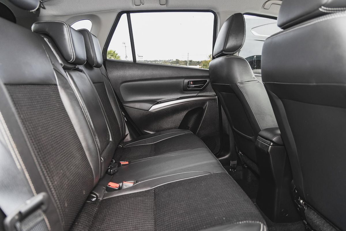2024 Suzuki S-Cross ALLGRIP Prestige JYB