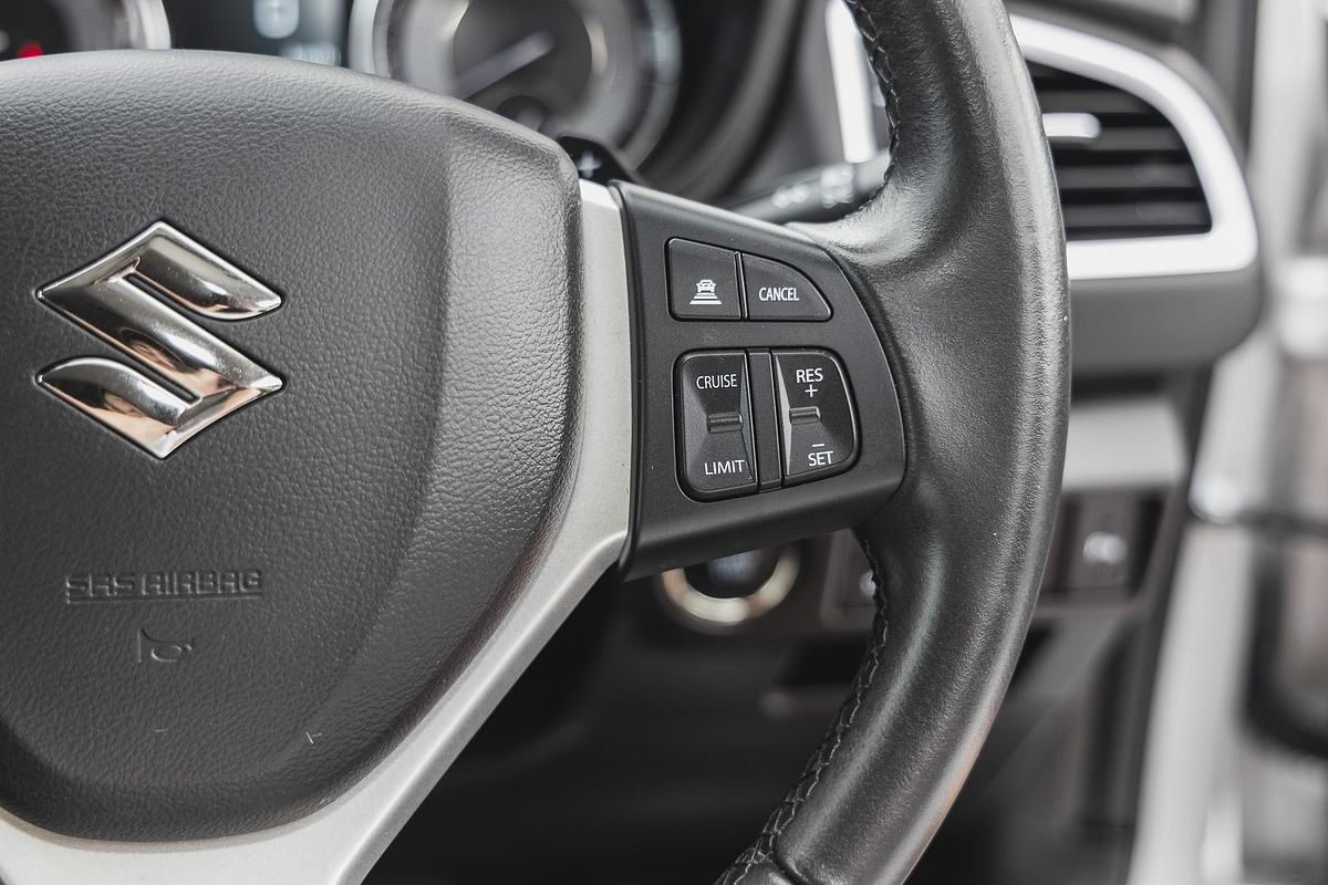 2024 Suzuki S-Cross ALLGRIP Prestige JYB