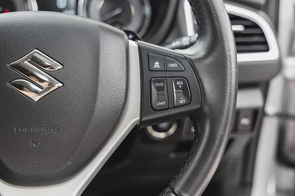 2024 Suzuki S-Cross ALLGRIP Prestige JYB