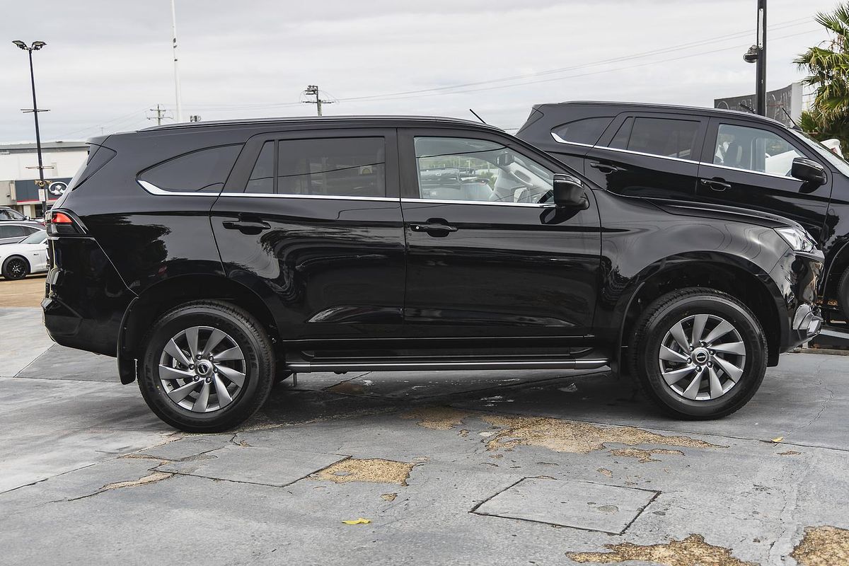 2023 Isuzu MU-X LS-U