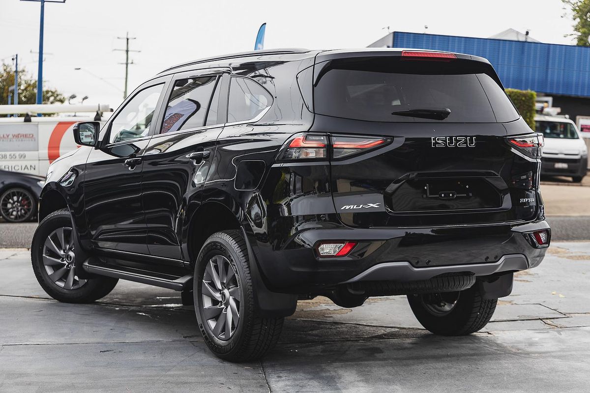 2023 Isuzu MU-X LS-U