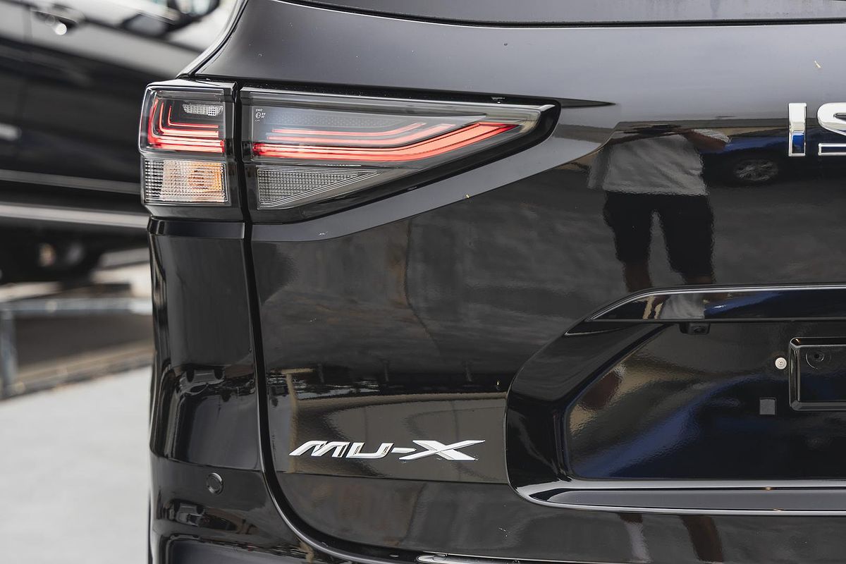 2023 Isuzu MU-X LS-U