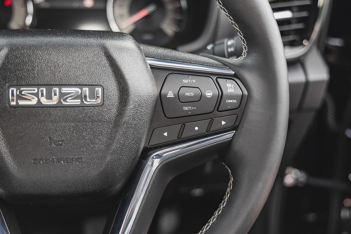 2023 Isuzu MU-X LS-U