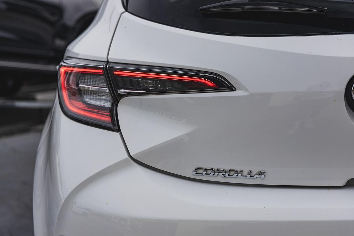 2020 Toyota Corolla Ascent Sport Hybrid ZWE211R