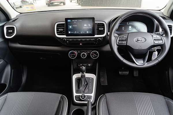 2025 Hyundai Venue Active QX.V5