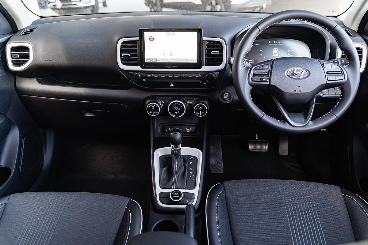 2025 Hyundai Venue Elite QX.V5