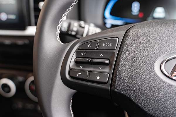 2025 Hyundai Venue Active QX.V5