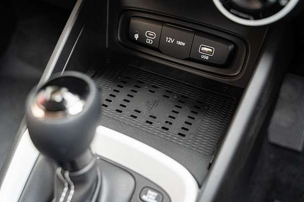 2025 Hyundai Venue Active QX.V5