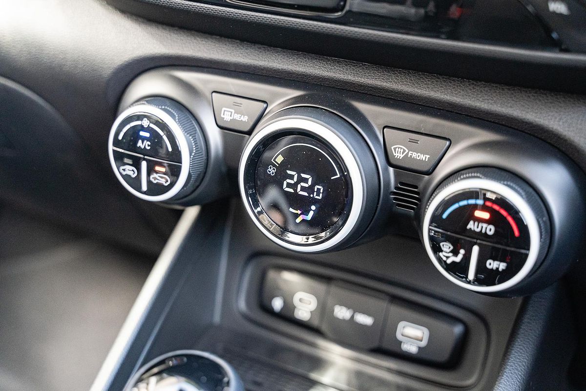 2025 Hyundai Venue Elite QX.V5